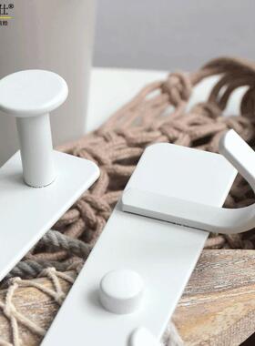 5YA1白色现代简约儿童房衣服毛巾挂钩幼儿园连排挂衣架壁挂墙上免