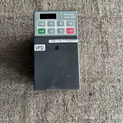 Perfecta变频器，2.2KW功率，380V三相输入输出议价