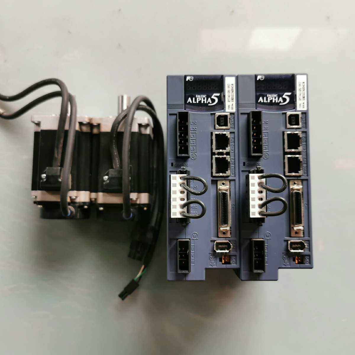 ALPHA5系列400W伺服RYT401D5-VV2议价