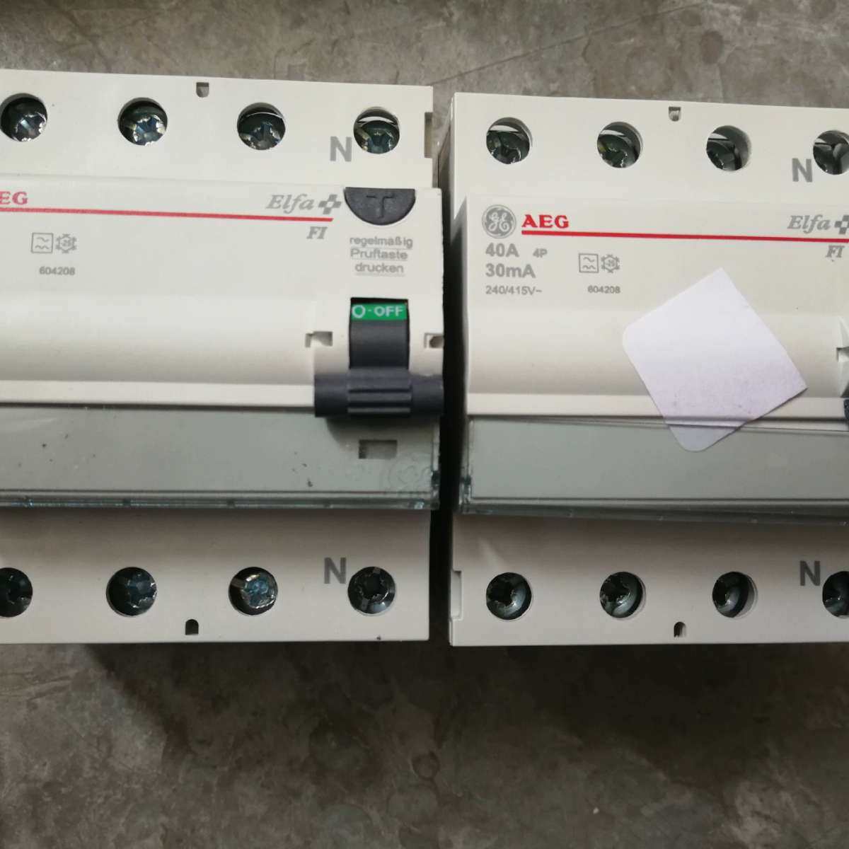 通用GE，AEG 40A 4P  30mA，全新原装，数量2议价