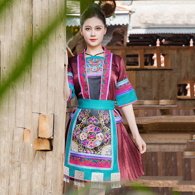 侗族服装女百褶裙贵州广