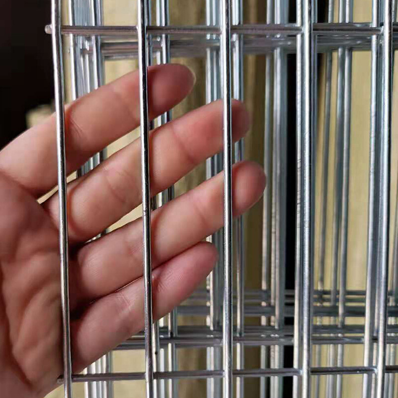 新品镀锌铁丝网围栏铁网网格网片小孔H加粗防护网电焊养殖网钢i.