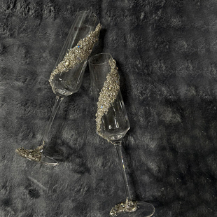 DIY敬酒杯香槟杯高级感手工碎钻结婚闺蜜新娘婚礼敬茶杯新婚礼物