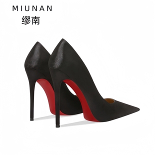 缪南绸缎黑色细跟高跟鞋女2025新款尖头高跟鞋红底气质高级不累脚