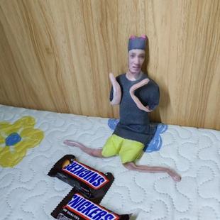 李硕珉金玟奎抽象老鼠干搞笑公仔铁丝骨架无白边可凹造型抽象