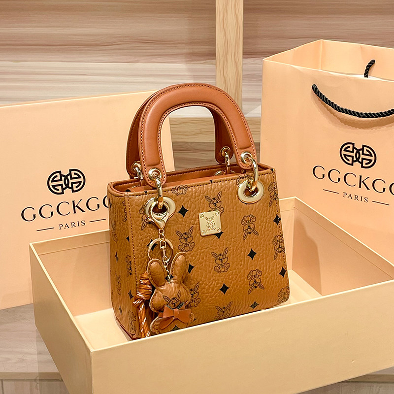 香港轻奢戴妃包女2025新款手提包高级感百搭时尚单肩斜挎包小方包,箱包皮具/热销女包/男包,小方包,淘宝优惠券,粉丝福利购,淘宝优惠卷