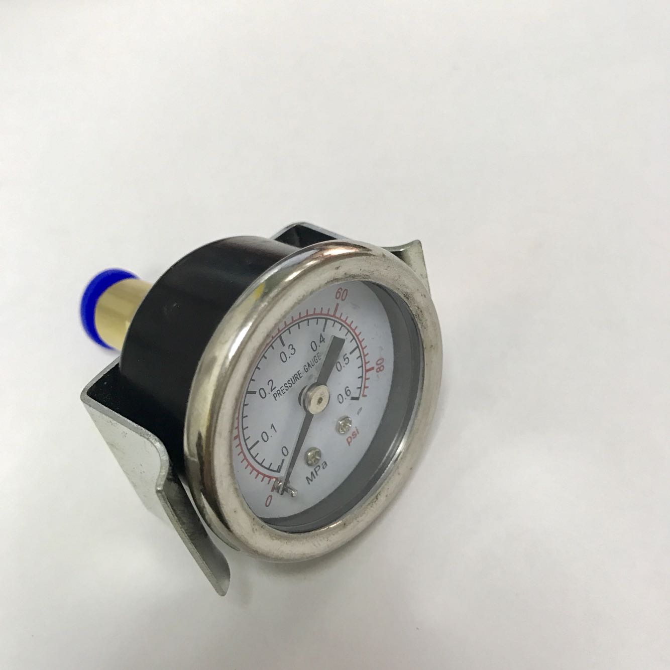 直径40mm 轴向带支架压力表 压力0-0.6mpa 80psi 气管快插接头6mm