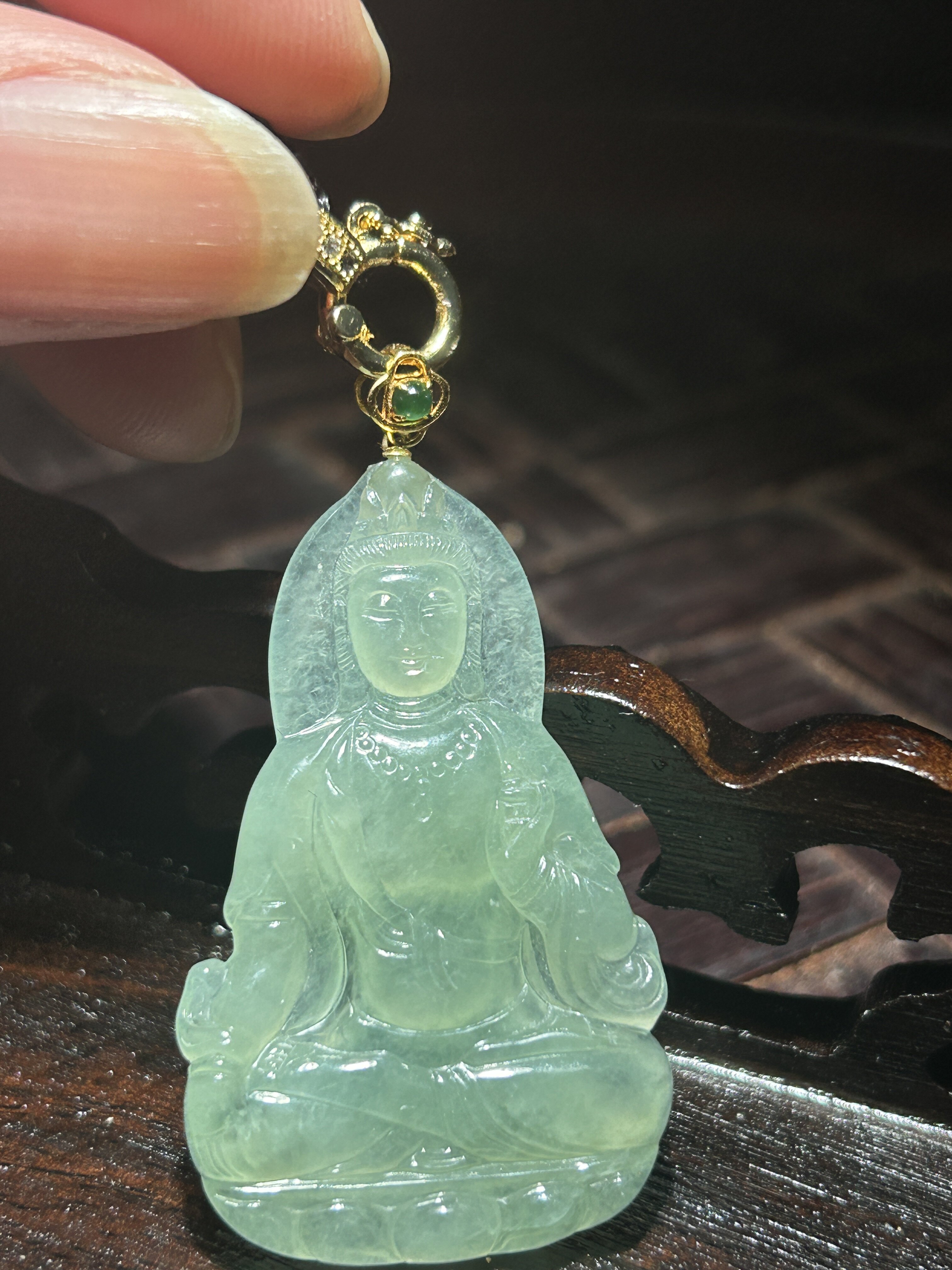 米町珠宝 晴底冰绿观音守护神天然缅甸翡翠A货吊坠挂饰
