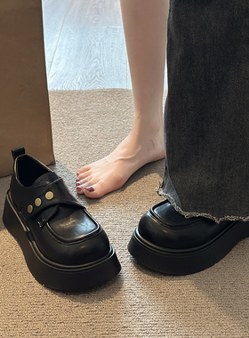 英伦风黑色厚底小皮鞋女2026新款春季百搭配裙子圆头增高乐福单鞋