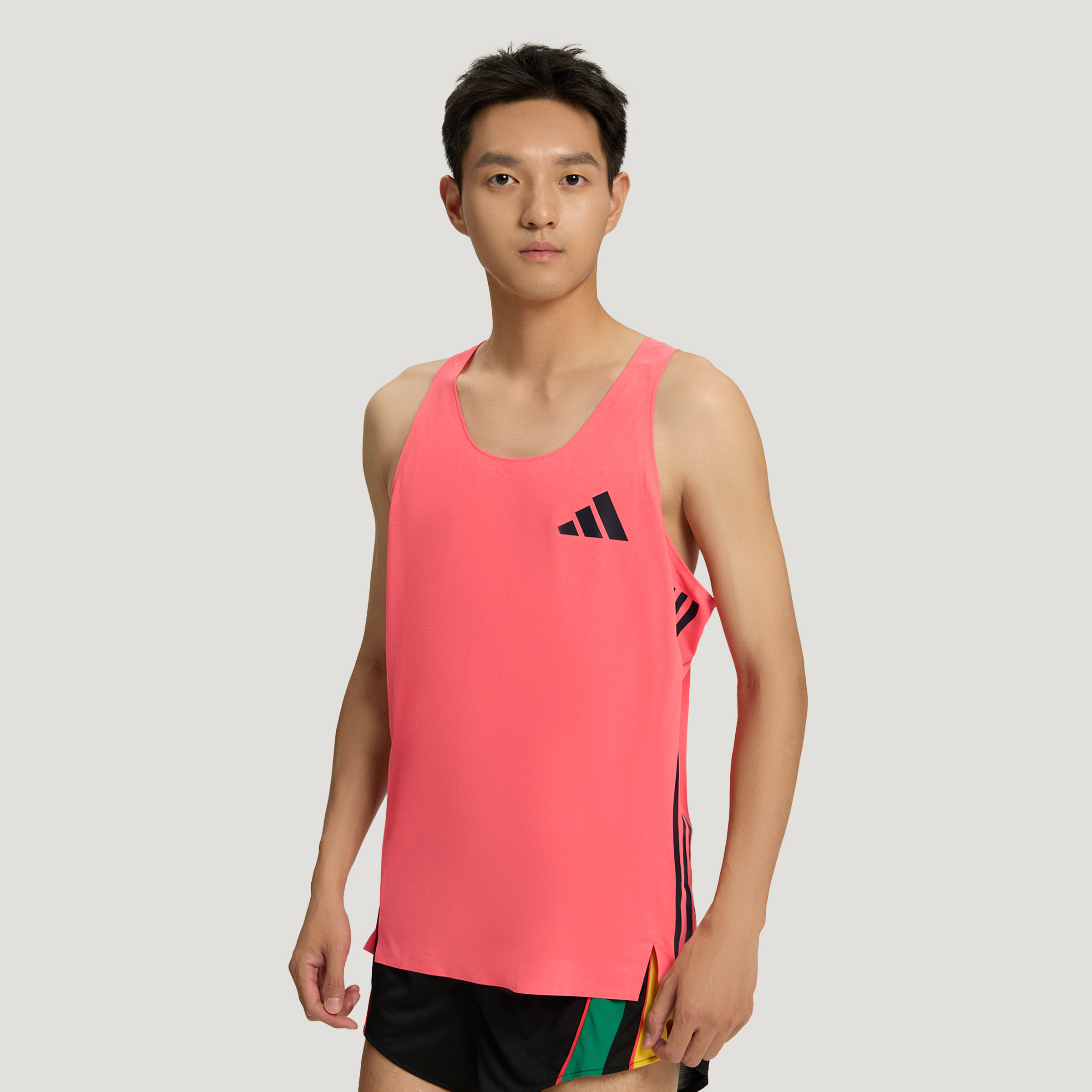 adidas阿迪达斯男子速干修身圆领跑步运动无袖背心健身上衣LC8187