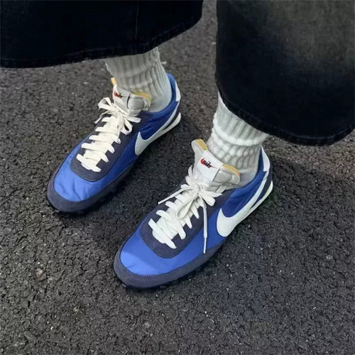NIKE耐克男子WAFFLE RACER运动复古休闲鞋IM8658-401