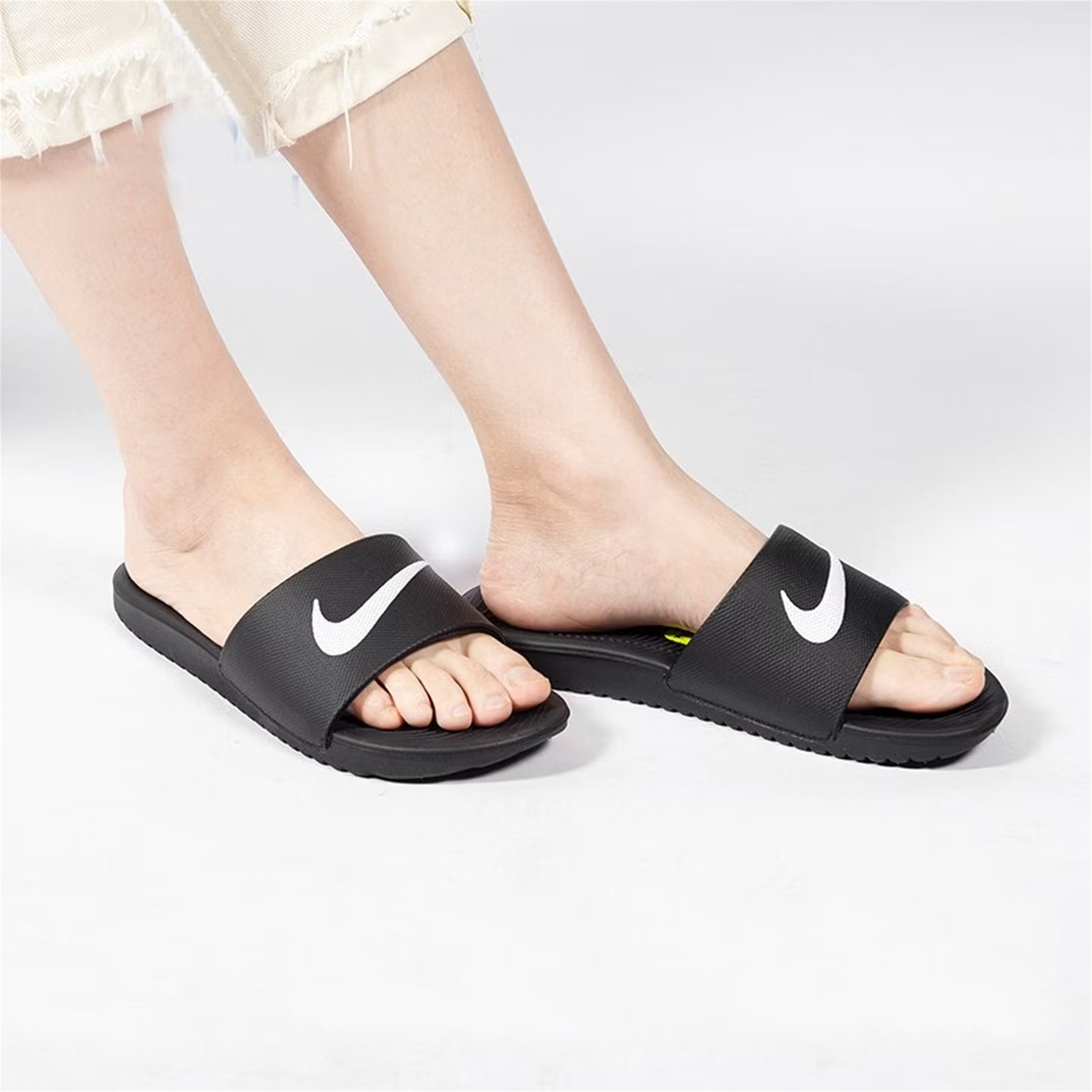 NIKE耐克男大童NIKE KAWA SLIDE (GS/PS)拖鞋运动凉鞋819352-001