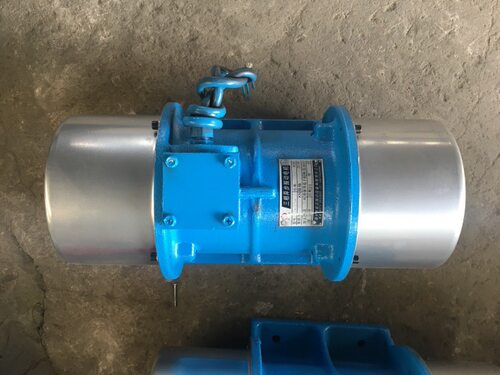 XVM-A-5-4振动电机 380V 0.2KW 新乡XVM卧式5KN三相异步震打器