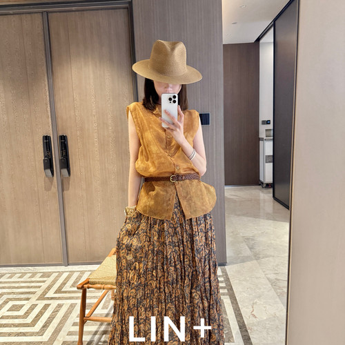 LIN+  -夏上新～复古腰果花大摆打揽老钱气质半身裙(不含上衣)998