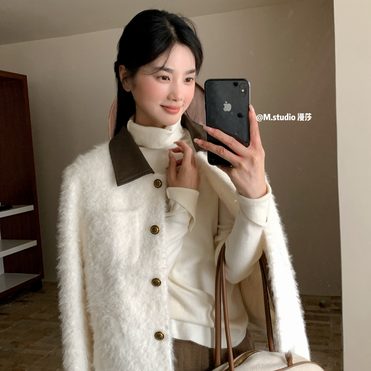 MSTUDIO漫莎-秀场富人区蛋白皮翻领毛毛保暖羽绒服外套