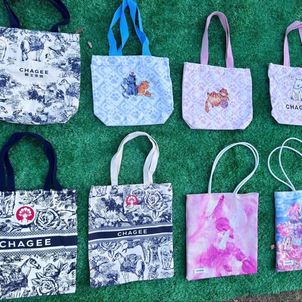 霸王茶姬帆布袋大合集【正品代购】包包茶马古道萌宠玫瑰丛中多款