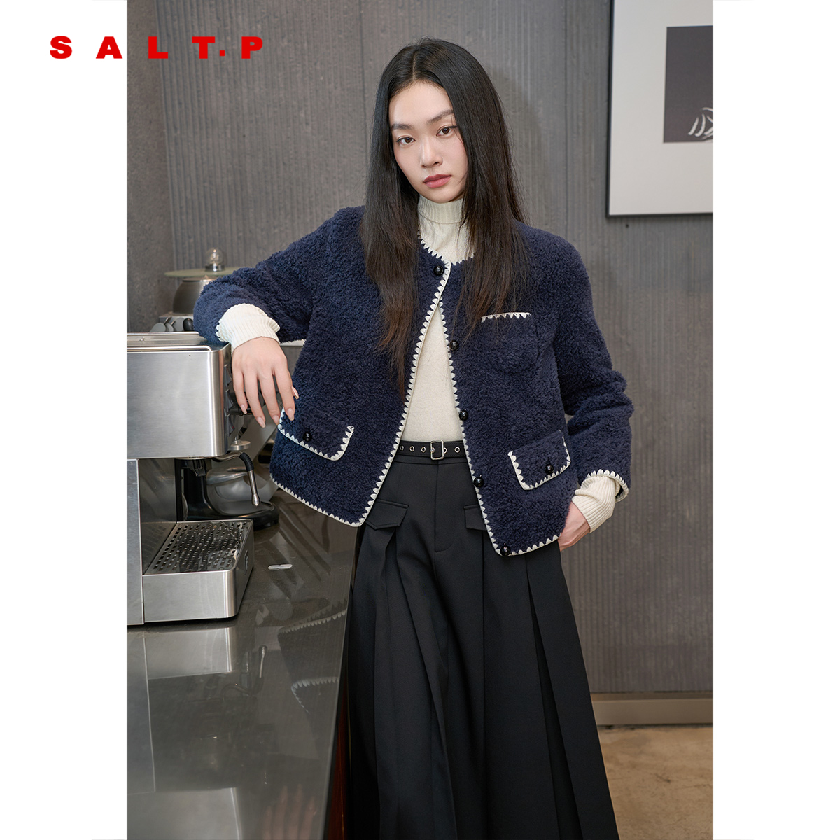 SALT.P可颜2024年冬季新款法式小香风圆领羊毛绒外套短款羽绒服女