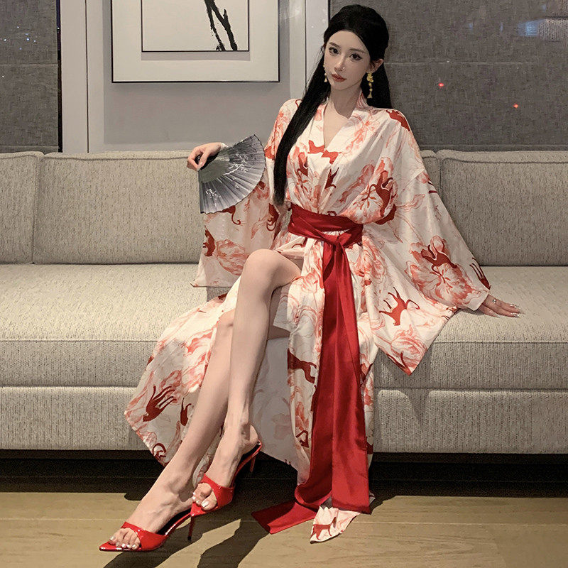 推荐2025秋装新款改良和服宽