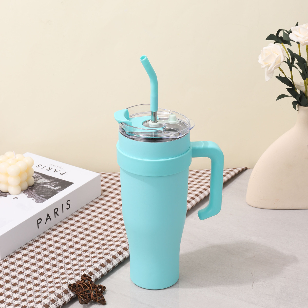 爆款网红巨无霸保温杯女美式真空冰霸杯大容量便携保冷家用吸管杯