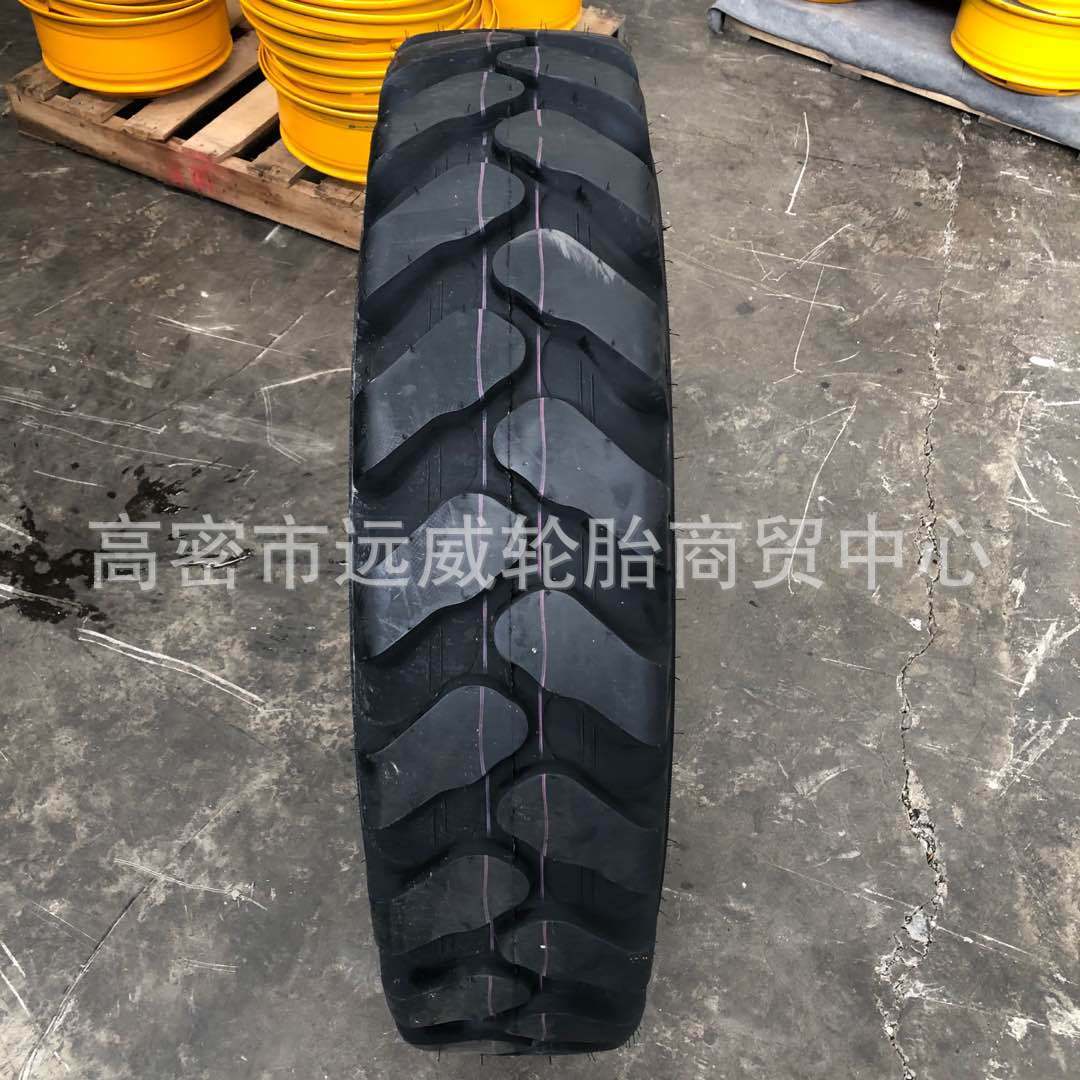 厂家直销750-16挖掘机轮胎825-16900-20轮式挖沟机轮胎全新正品