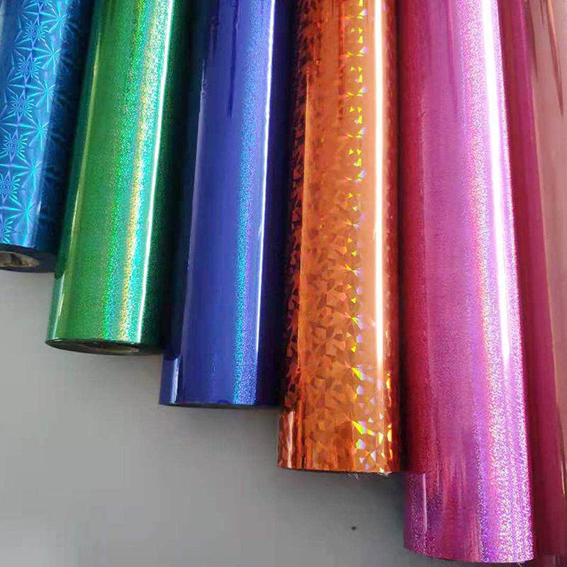 电化铝镭射烫金纸颜色热转印膜彩色皮革烫金包装材料批发