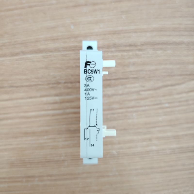 富士新款小型断路器辅助触点BC9W1SA2 代替老款BC9W1SA1 BC9K1SA2