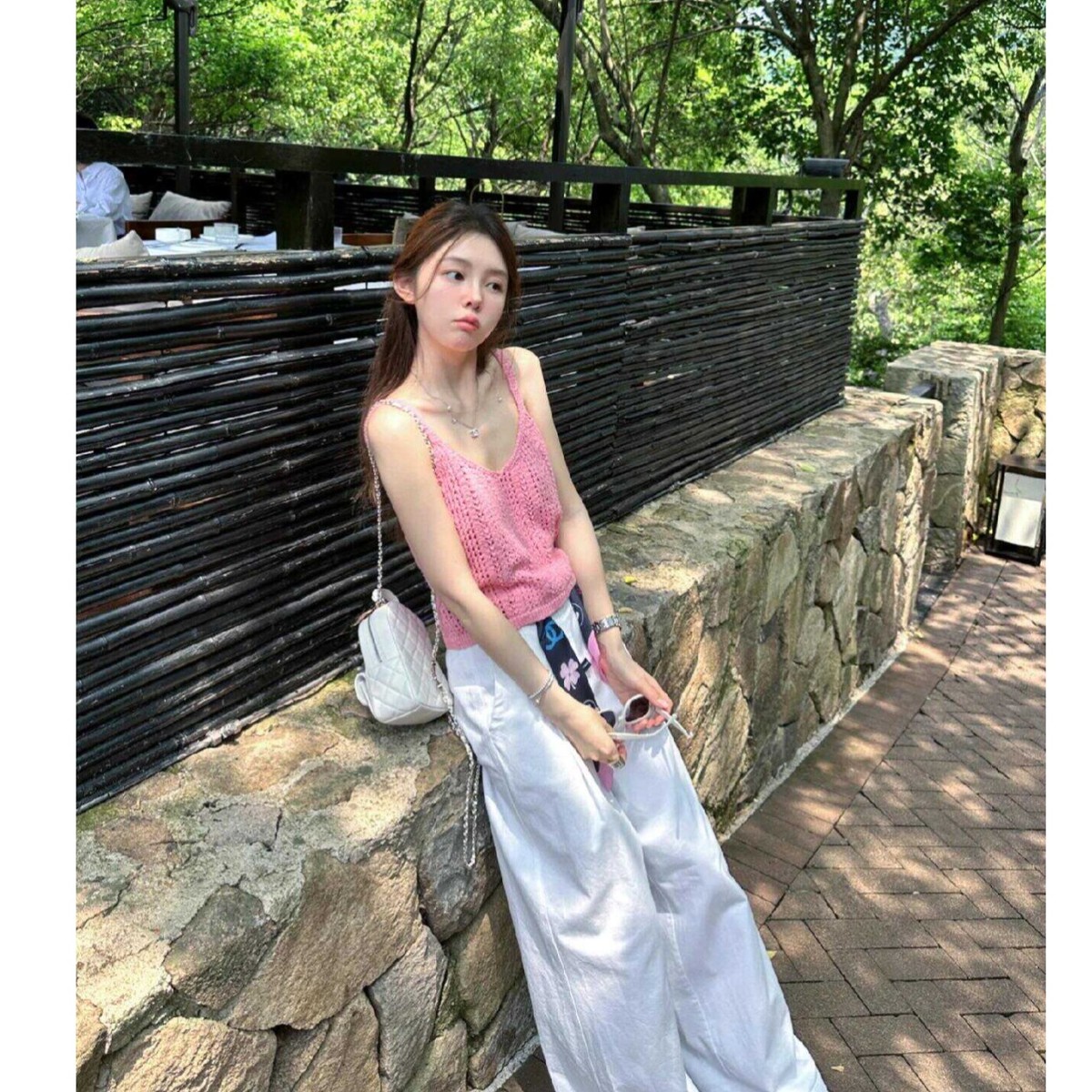 速发高品质辣妹薄款镂空粉色针织吊带背心女夏季外穿v领宽松短款