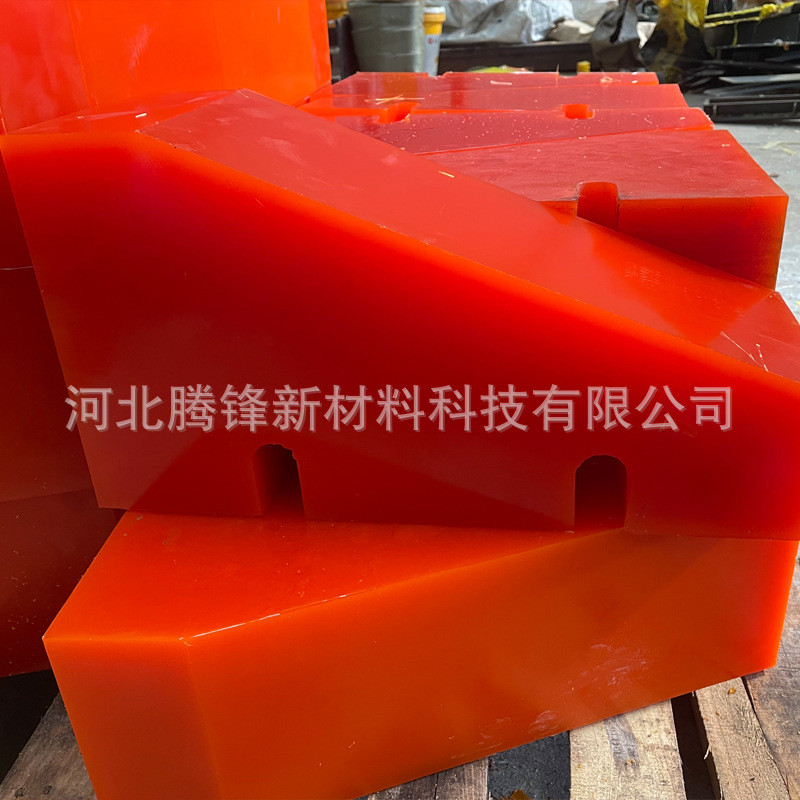 聚氨酯钢卷鞍座三角形钢卷鞍座固定卷运输钢鞍座铝卷鞍座