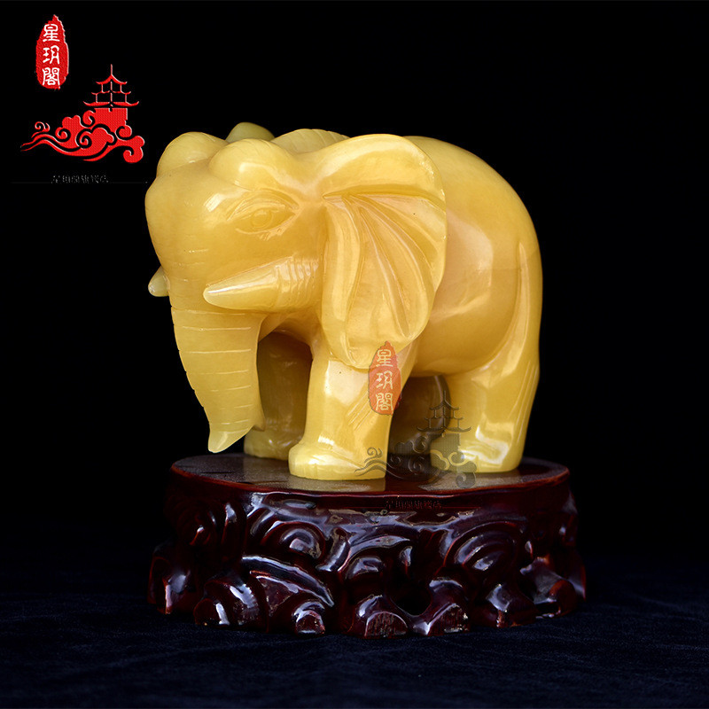 米黄玉大象摆件批发玉器家居黄玉雕塑装饰品精雕玉石大象摆件