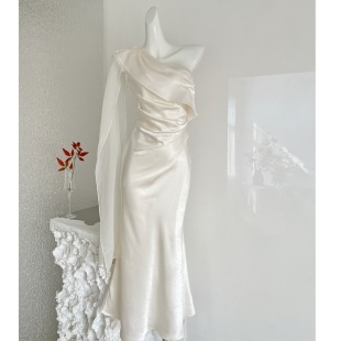 礼服鱼尾裙 白色缎面斜肩连衣裙高级感飘带修身 暮雪永恒 2026新款