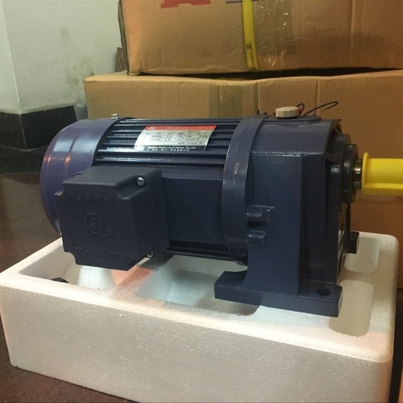 PL22-0400-15S3电机东历YS400W-4P卧式三相机械设备马达