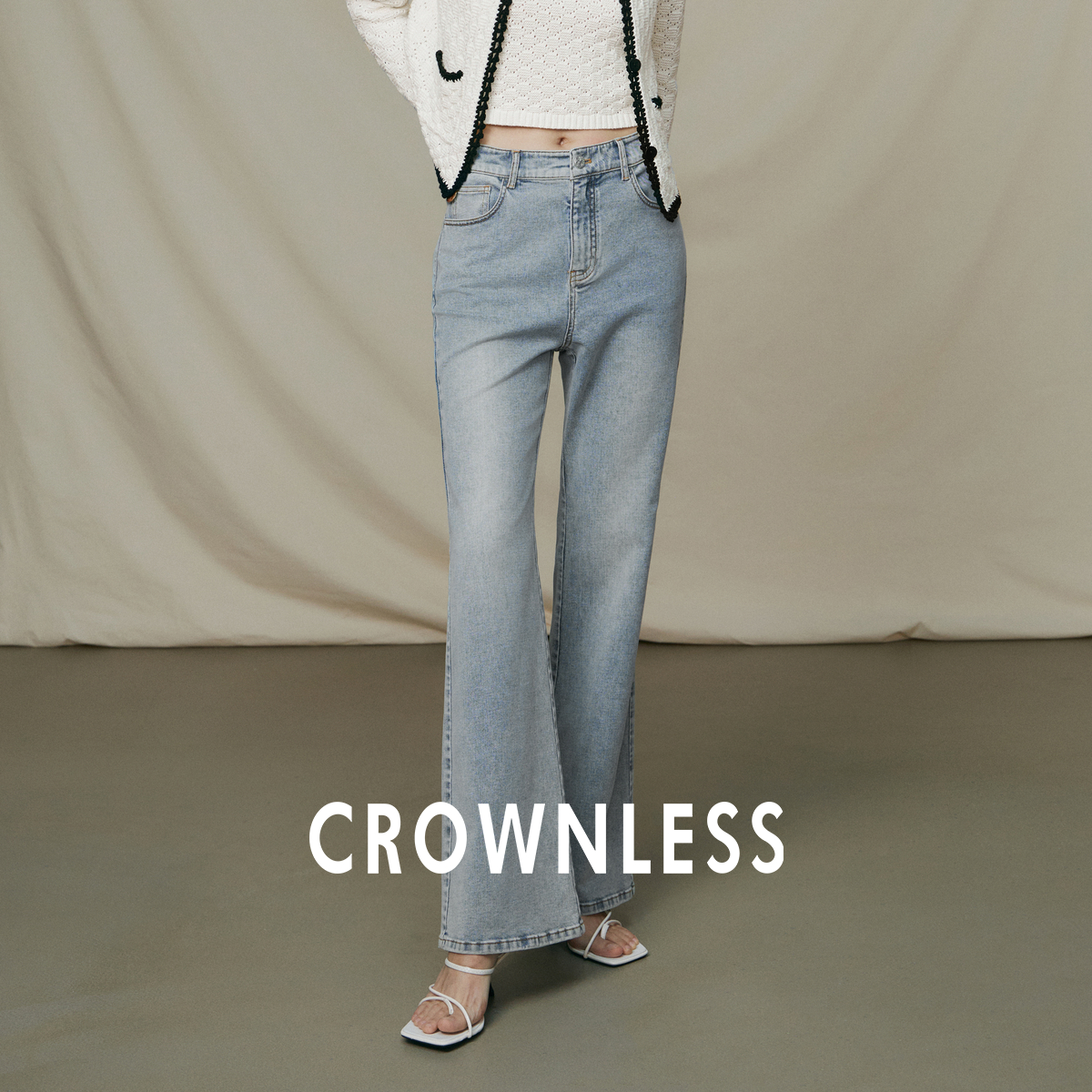 水洗棉弹微喇牛仔裤女