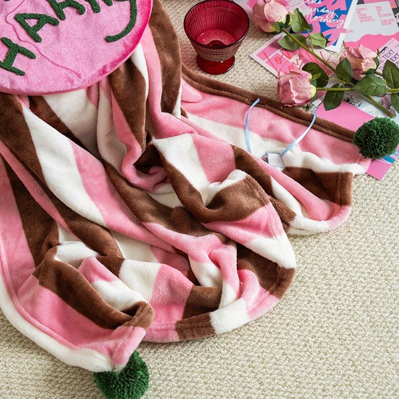 新哈利波特生日蛋l糕抱枕毯子二合一被子两用车载办公室午睡毯礼,居家布艺,抱枕被,淘宝优惠券,粉丝福利购,淘宝优惠卷