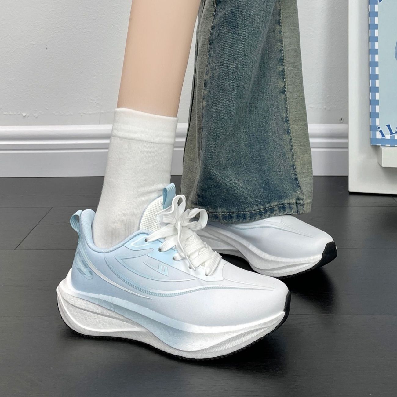 回力渐变色运动鞋女2026新款软底轻便减震透气百搭初中生跑步鞋子
