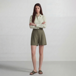 短裤 VER 高腰压褶松弛感老钱风通勤西装 绿色棉麻休闲短裤 TOW