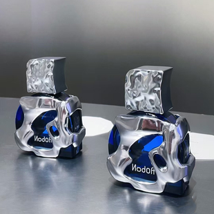 nodoff香水木质小众试香王尔德双空间的玫瑰鹭卓木讷的贝悖论