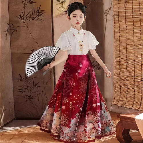 明制汉服女童马面裙套装