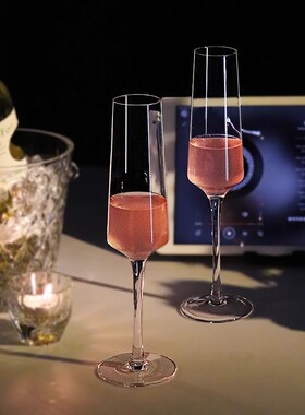 英国香槟杯高颜值玻璃高脚杯鸡尾酒葡萄酒杯家用水晶杯子微醺套装