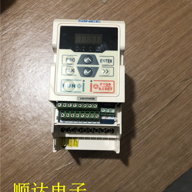 SINEE正弦变频器A90-4T4R2B 三相380V 1.5KW多功能矢量型变频器