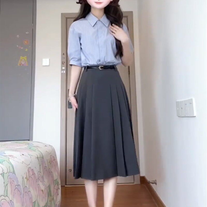 新品蓝色短袖条纹衬衫女夏大学生教资面试穿搭Q正装公考职业通勤