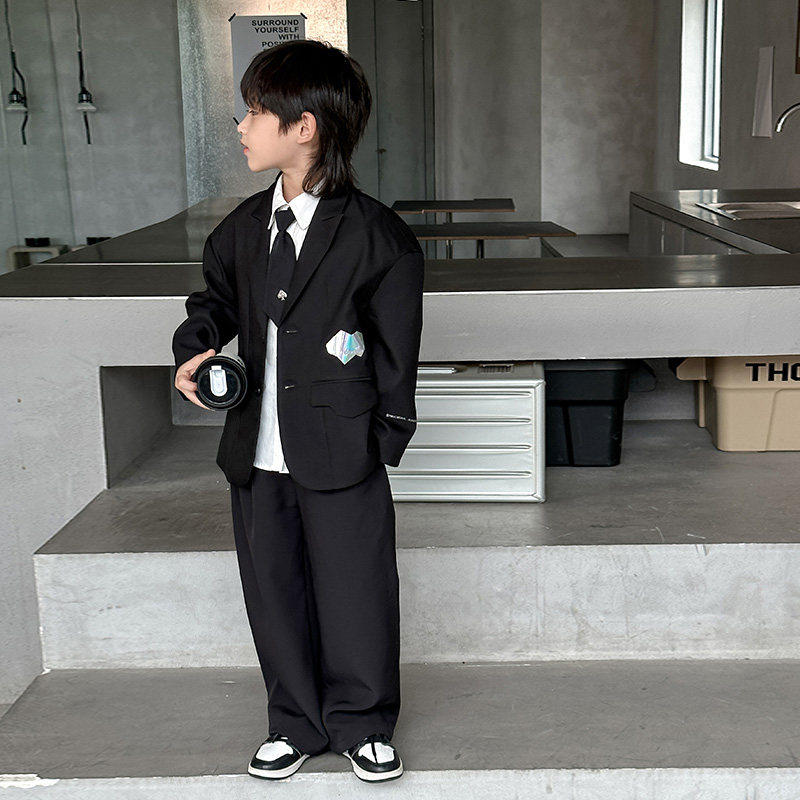 韩国Uamtor男童西装礼服2026新款春秋时尚黑色西服套装英伦演出服