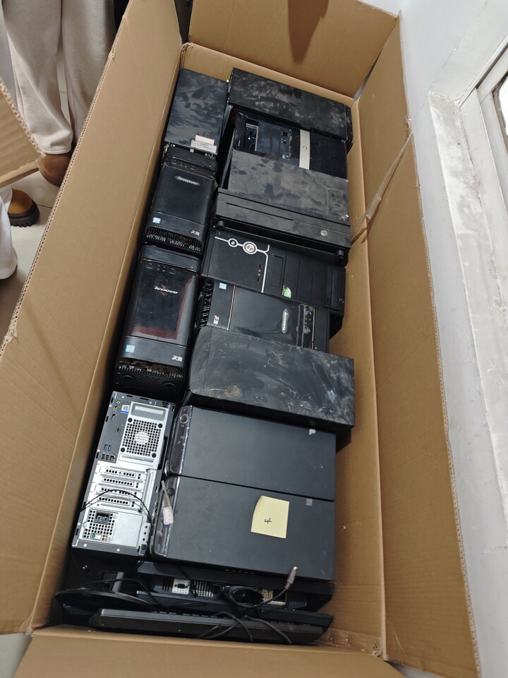 3月30日上海汽车维修设备、汽车维修工具、办公类资产、大梁校正仪、发动机吊挂装置、密封套夹弯曲器、扳手等网络拍卖公告