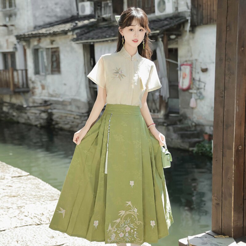【衔花令】汉元素汉服女装国风改良新中式上衣半裙套装夏季少女