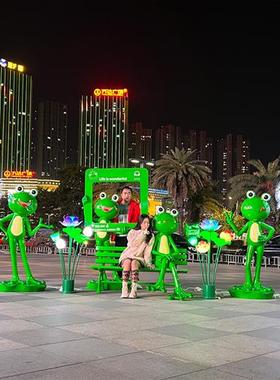 卡通青蛙雕塑户外玻璃钢大型牛蛙饭店迎宾装饰美陈小品落地大摆件