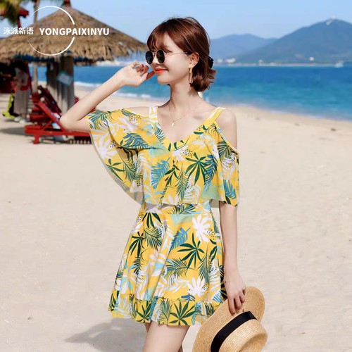 泳衣女保守2025新款大码胖mm显瘦遮肚性感泡温泉分体裙式度假泳装