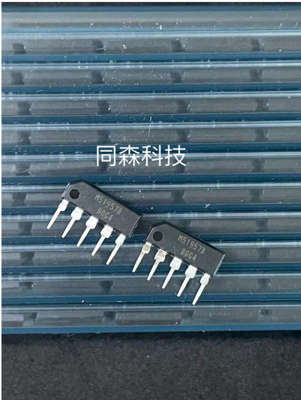 全新原装  M51957BL ZIP-5 单排5脚 电压检测系统复位IC芯片