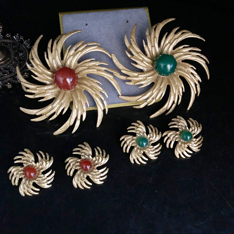 复古回流胸针铜镀做老金镶红绿玛瑙胸花耳钉气质百搭优雅别针套装