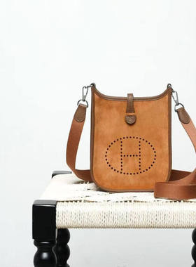 【NOCASE】牛皮小方包手工蜡线打孔字母高级气质斜挎包