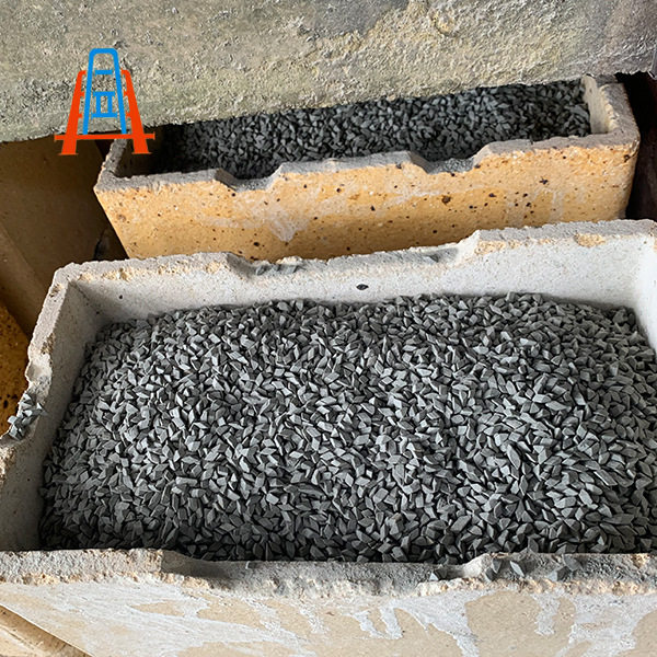 大量直供棕刚玉斜三角斜圆柱圆球磨料研磨石研磨块抛磨石抛磨块