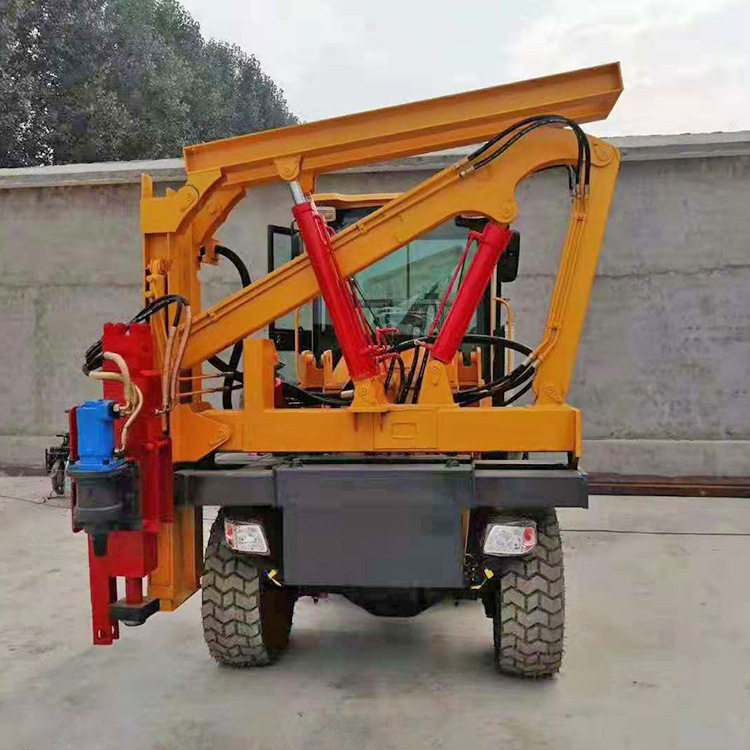 厂家现货公路护栏打桩机护栏钻孔打桩机波形液压高速路打桩机厂